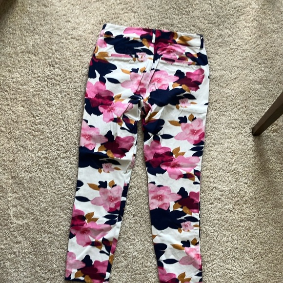 Floral Print Pants - Picture 9 of 9